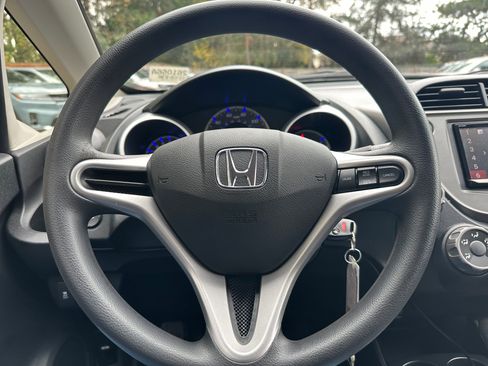Used 2013 Honda Fit image 21