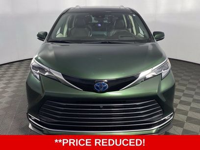 Used 2024 Toyota Sienna Platinum