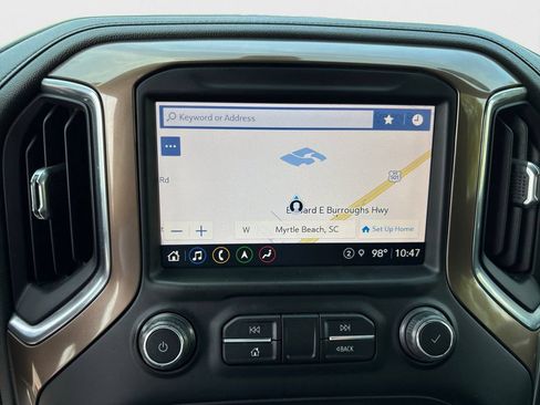 Used 2022 Chevrolet Silverado 2500 High Country AWD/4WD image 13