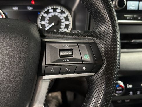Used 2024 Mitsubishi Outlander SE Black Edition AWD/4WD image 23