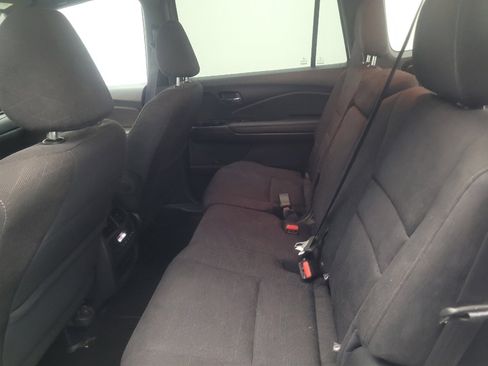 Used 2022 Honda Pilot Sport image 18