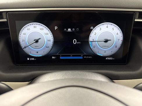 Used 2022 Hyundai Tucson SEL w/ Convenience + Premium Package FWD image 17
