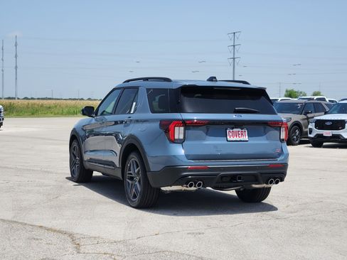 New 2026 Ford Explorer ST w/ Sun And Sound Package AWD/4WD image 3