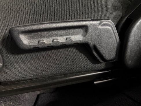 Used 2023 Jeep Wrangler Unlimited Sport AWD/4WD image 22