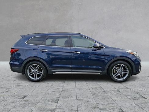 Used 2017 Hyundai Santa Fe Limited AWD/4WD image 4