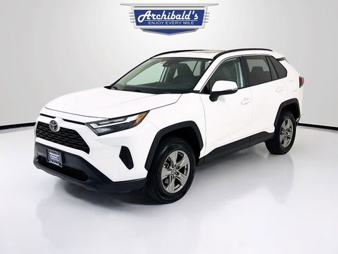 Used 2024 Toyota RAV4 XLE w/ Convenience Package AWD/4WD image 3