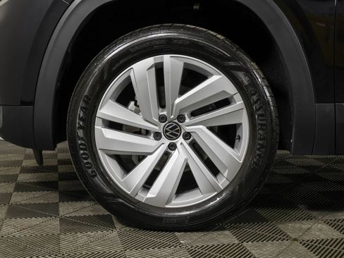 Used 2023 Volkswagen Atlas Cross Sport SE w/ Panoramic Sunroof Package AWD/4WD image 23