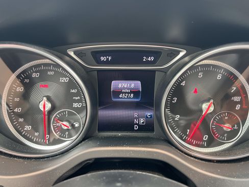 Used 2018 Mercedes-Benz CLA 250 4MATIC image 16