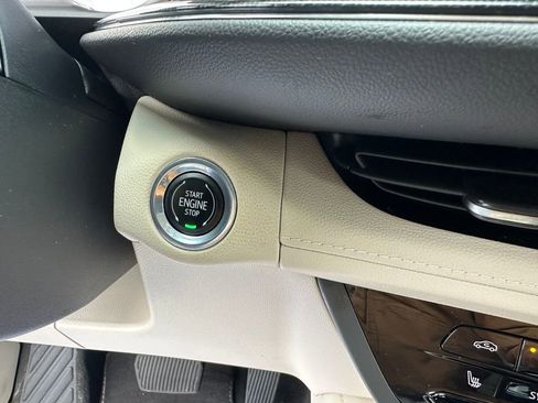 Used 2023 Buick Envision Preferred AWD/4WD image 21