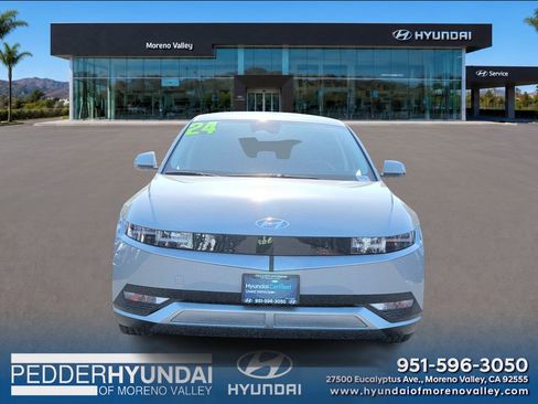 Certified 2024 Hyundai Ioniq 5 SE RWD image 4