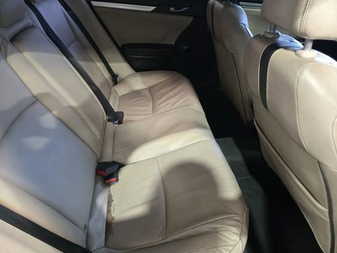 Used 2017 Honda Civic EX-L image 9