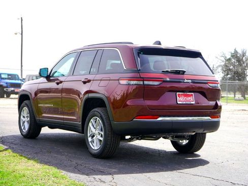 New 2026 Jeep Grand Cherokee Laredo RWD image 8