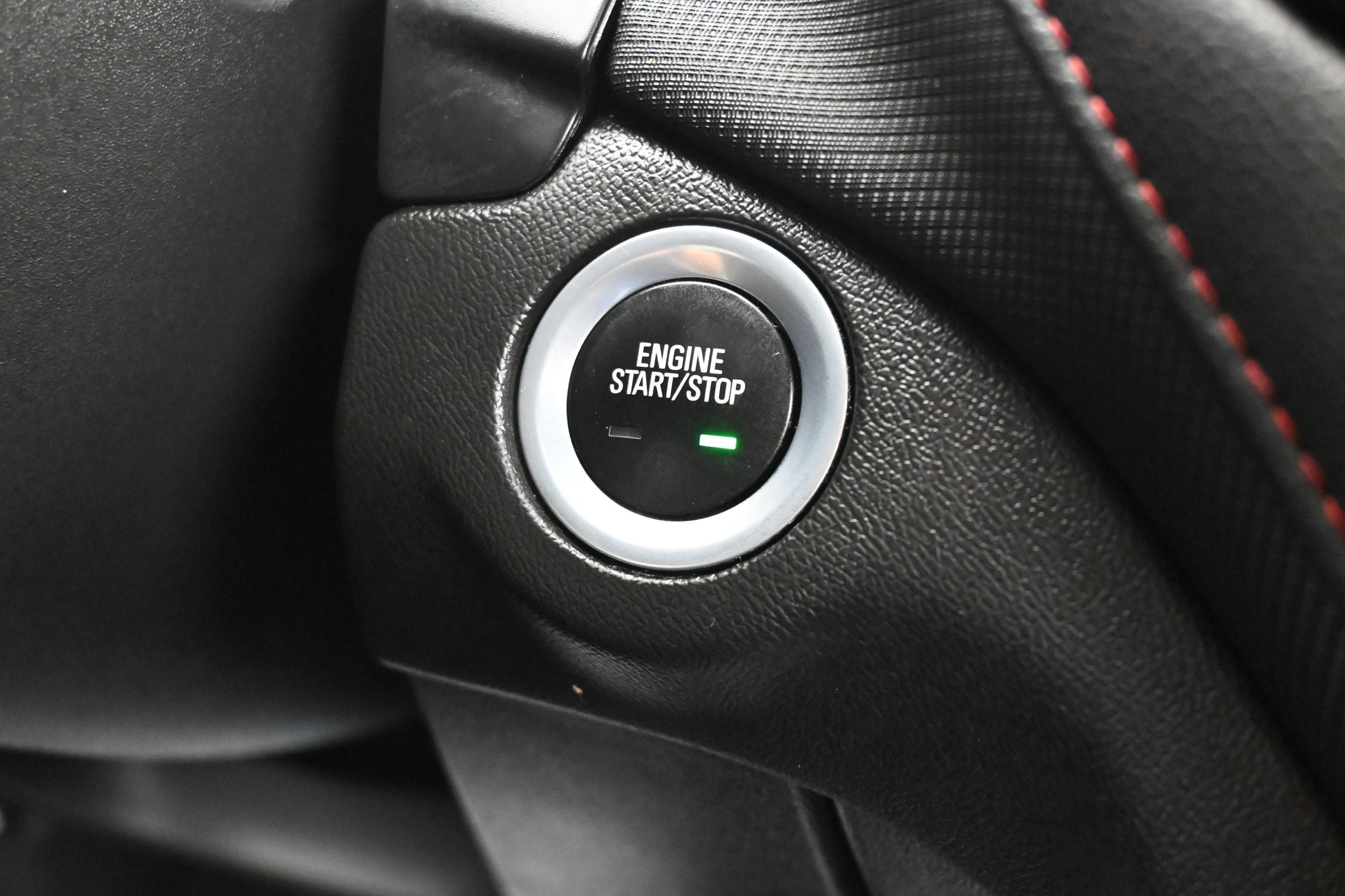 Certified 2023 Chevrolet Equinox RS FWD image 19