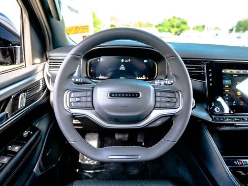 Used 2024 Jeep Wagoneer Series II w/ Convenience Group I AWD/4WD image 16
