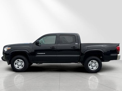 Used 2022 Toyota Tacoma SR5 RWD image 7