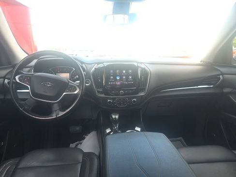 Used 2021 Chevrolet Traverse RS AWD/4WD image 11