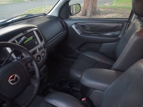 Used 2003 MAZDA Tribute ES AWD/4WD image 10