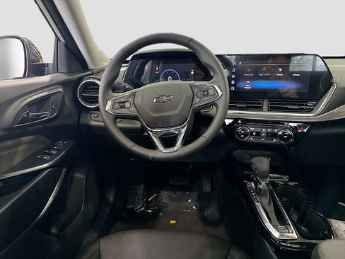 New 2026 Chevrolet Trax ACTIV w/ Sunroof Package image 24