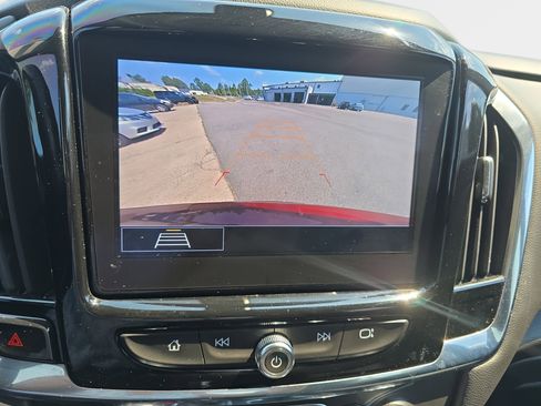 Used 2020 Chevrolet Traverse LT w/ LPO, Floor Liner Package AWD/4WD image 22