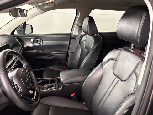 Used 2024 Kia Sorento S FWD image 27