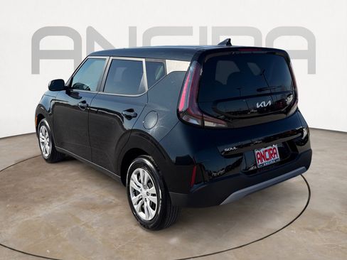 Used 2024 Kia Soul LX image 8