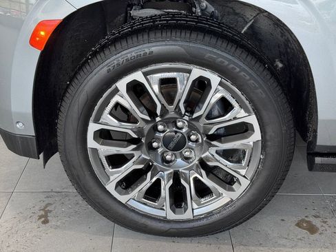 Certified 2023 GMC Yukon Denali Ultimate image 4