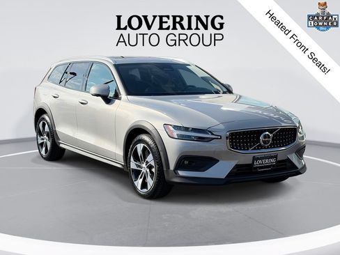 Certified 2025 Volvo V60 B5 Cross Country Plus AWD/4WD image 1