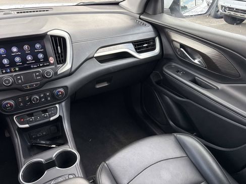 Used 2024 GMC Terrain SLT AWD/4WD image 28