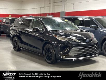 Used 2022 Toyota Sienna Limited
