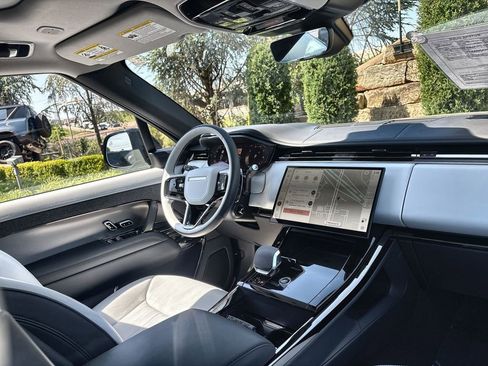 Certified 2025 Land Rover Range Rover Sport Dynamic SE AWD/4WD image 14