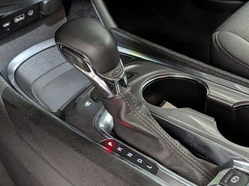 Used 2024 Chevrolet Malibu LT w/ Midnight Edition image 23