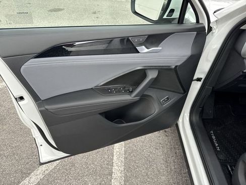 New 2026 Volkswagen Tiguan SE AWD/4WD image 21