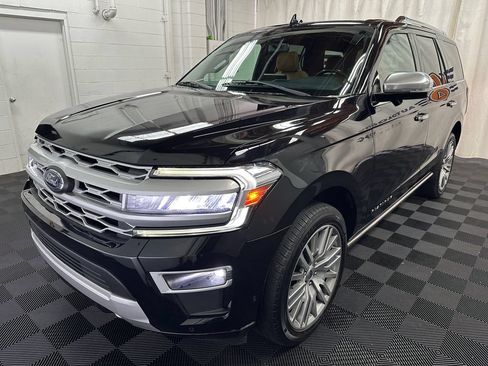 Used 2022 Ford Expedition Platinum AWD/4WD image 4