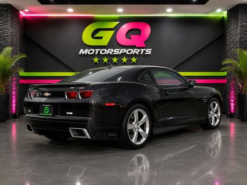Used 2010 Chevrolet Camaro SS w/ LPO, Ground Effects Package RWD image 7
