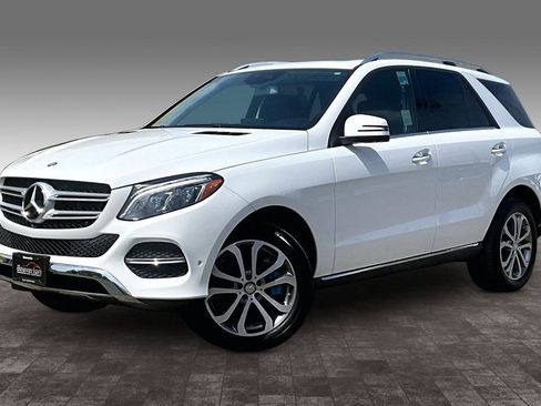 Used 2017 Mercedes-Benz GLE 550e image 2