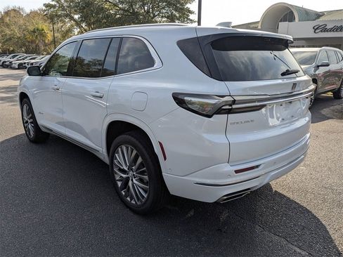New 2026 Buick Enclave Avenir image 6