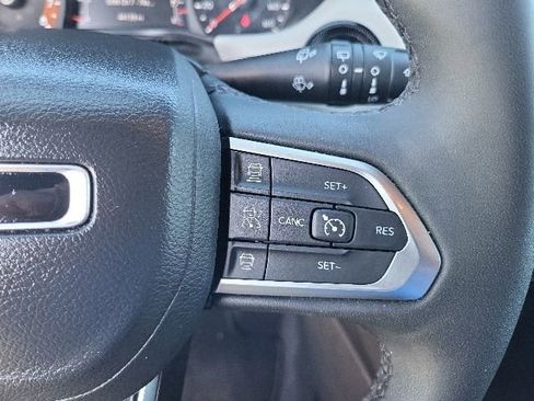 Used 2025 Jeep Compass Limited AWD/4WD image 37
