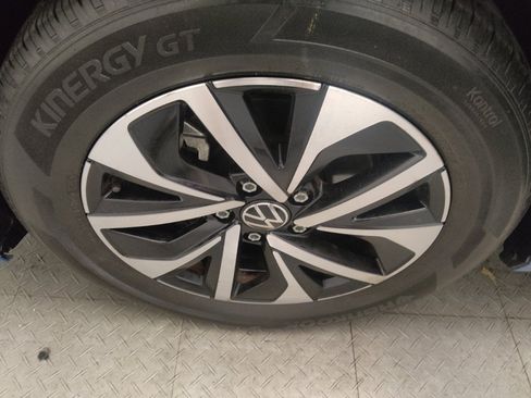 Used 2025 Volkswagen Jetta S FWD image 31