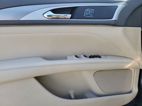 Used 2019 Lincoln MKZ Premiere FWD image 22