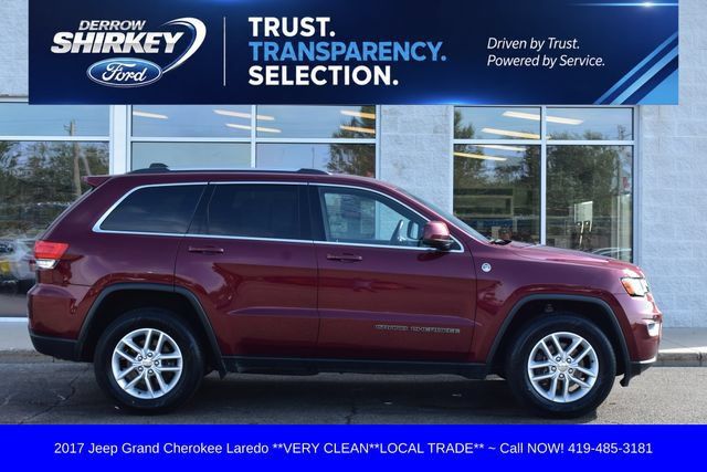 Used 2017 Jeep Grand Cherokee Laredo w/ Quick Order Package 23E AWD/4WD image 3