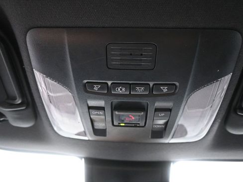 Used 2022 Toyota Corolla SE w/ SE Premium Package FWD image 21