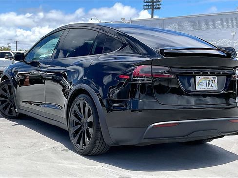 Used 2023 Tesla Model X AWD/4WD image 4