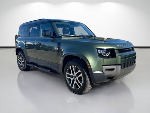 New 2026 Land Rover Defender 110 S image 7