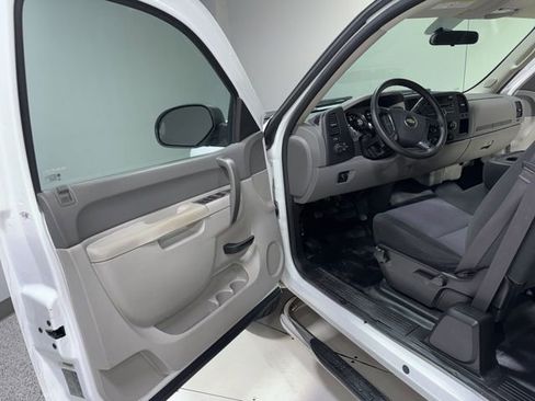 Used 2013 Chevrolet Silverado 2500 W/T RWD image 7