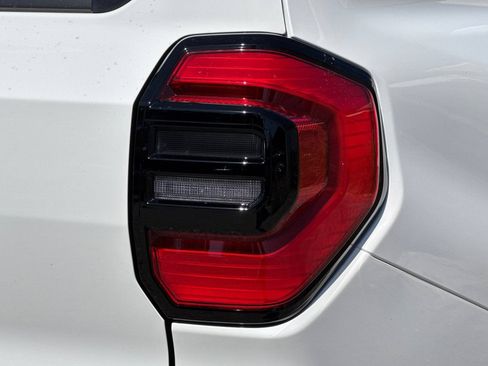 New 2026 Toyota 4Runner SR5 AWD/4WD image 33