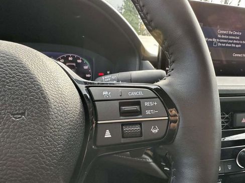 Used 2025 Honda Accord Touring image 29