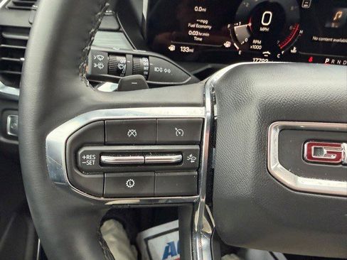 Certified 2025 GMC Acadia Elevation image 11