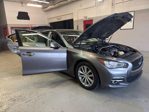 Used 2014 INFINITI Q50 Premium w/ Navigation Package AWD/4WD image 9