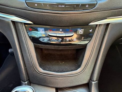 Used 2017 Cadillac XT5 Luxury image 19