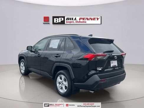 Used 2021 Toyota RAV4 XLE image 3